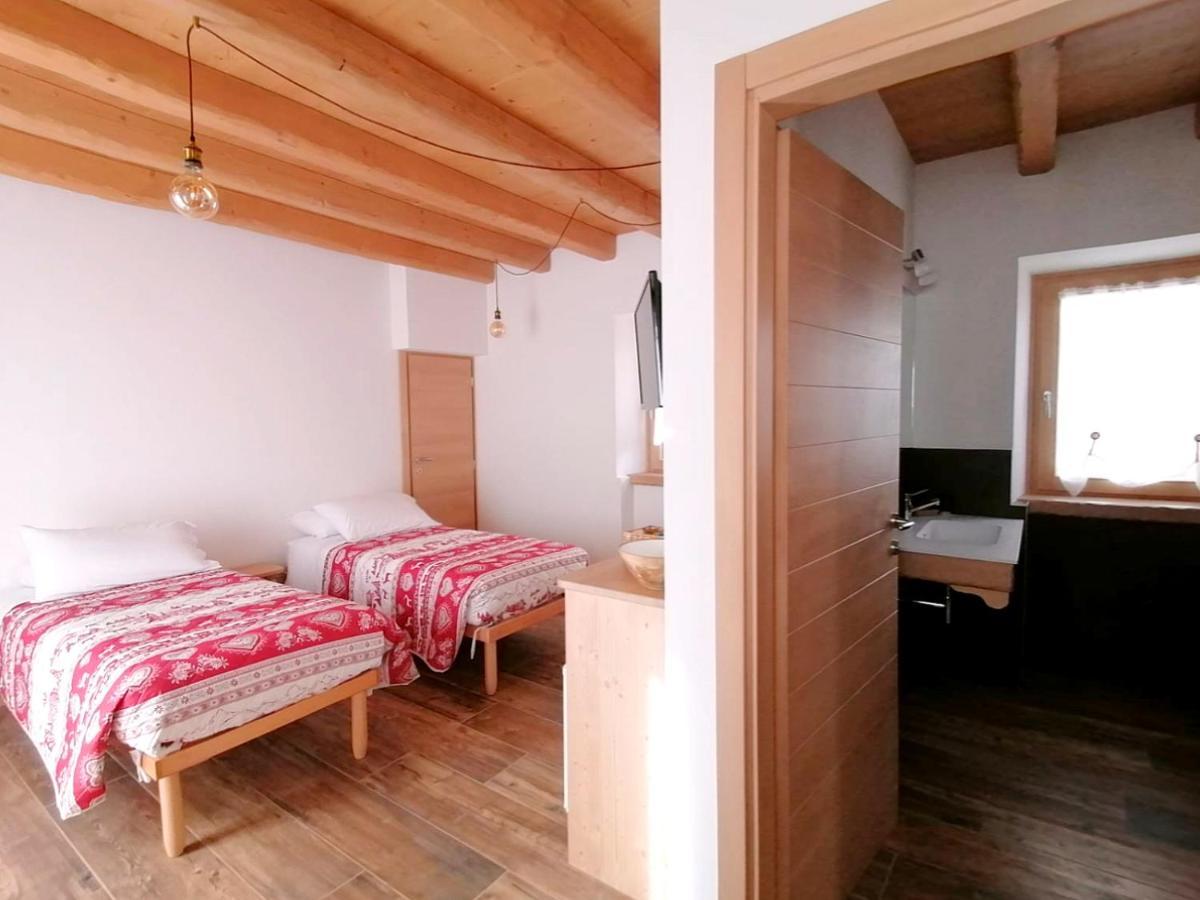 فندق Ai Larici Perarolo di Cadore المظهر الخارجي الصورة