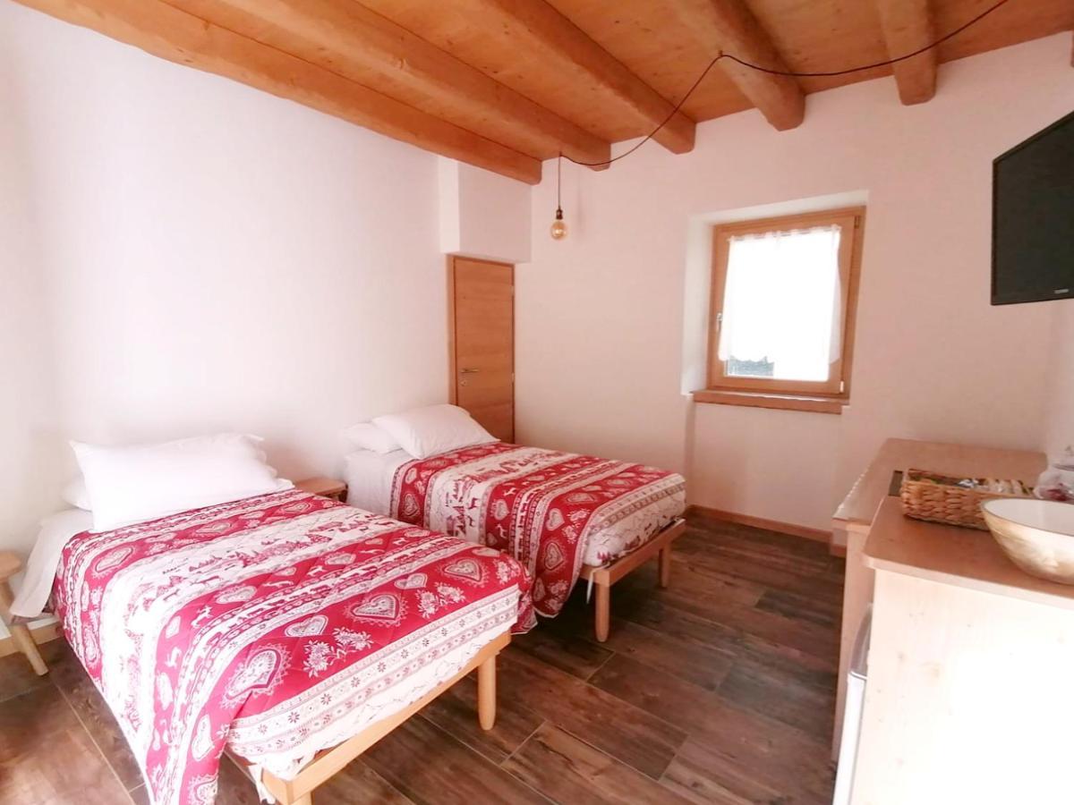 فندق Ai Larici Perarolo di Cadore المظهر الخارجي الصورة