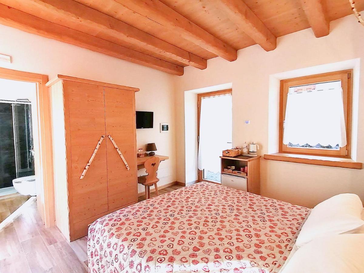 فندق Ai Larici Perarolo di Cadore المظهر الخارجي الصورة