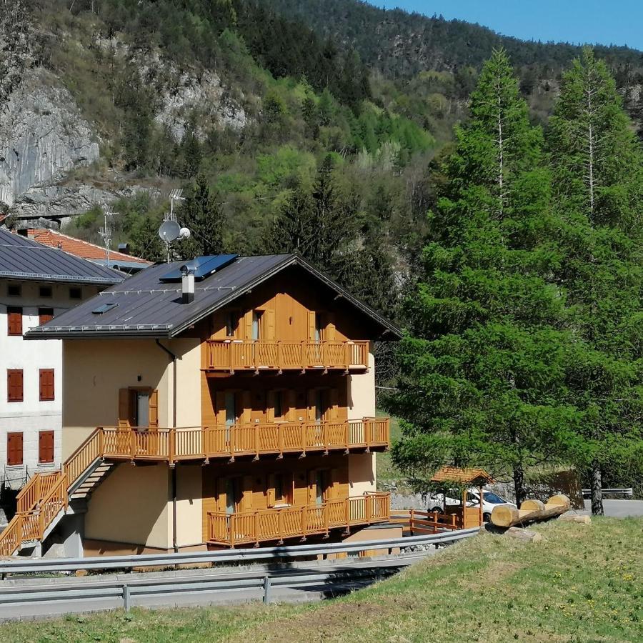 فندق Ai Larici Perarolo di Cadore المظهر الخارجي الصورة